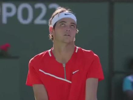 在禁区外围 在禁区外围